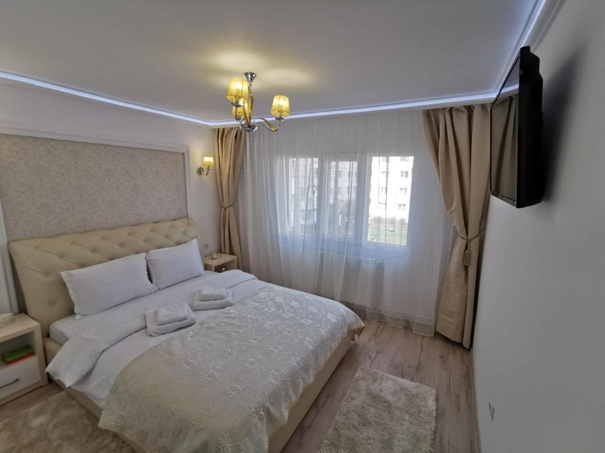 Apartament Gold Luxury Tîrgu Ocna Esterno foto